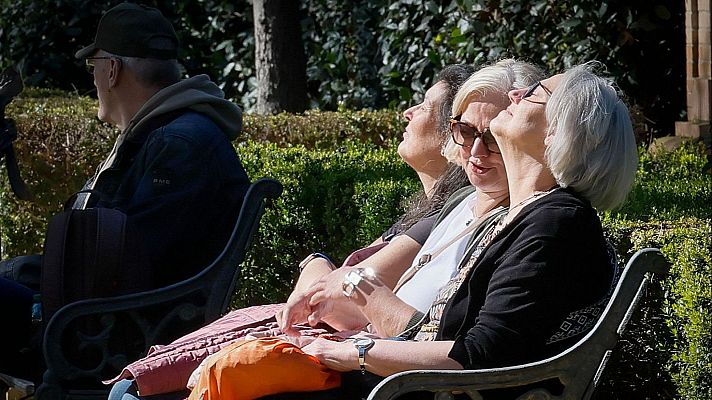 El tiempo - Cielos poco nubosos y subida de mínimas en la Península