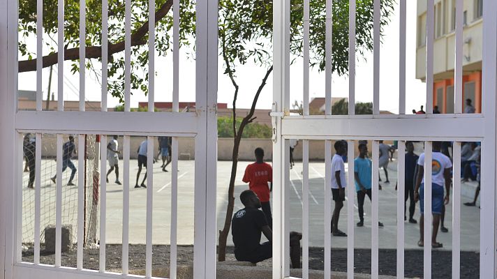 Telediario 1 - Todas las comunidades menos Aragón dan al Gobierno el número de menores migrantes acogidos