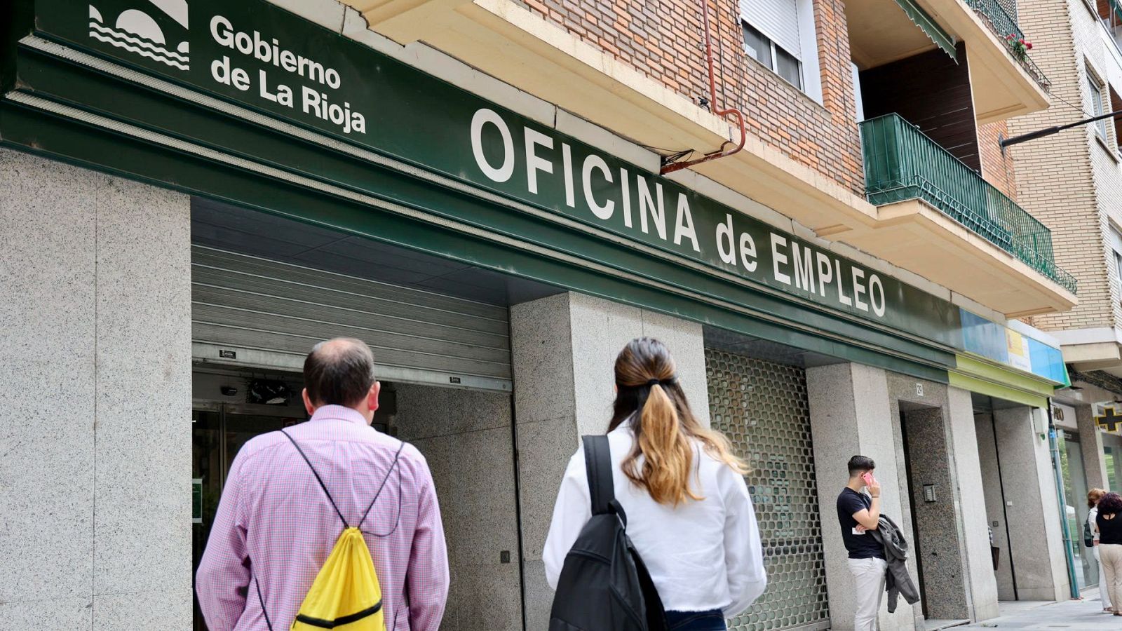 España crea 161.491 empleos en marzo; el paro baja en 13.311 personas | Ver