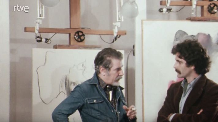 Signes - Presentació del Punt Diari. Modest Cuixart. Brocanters a la plaça Nova