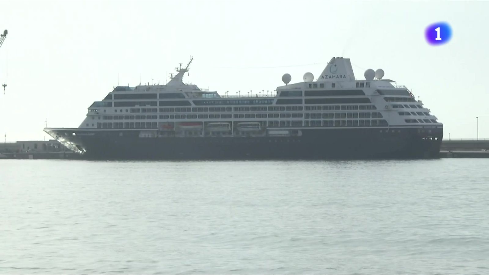 La Costa Brava preveu rècord de creuers aquest estiu - L'Informatiu | Veure