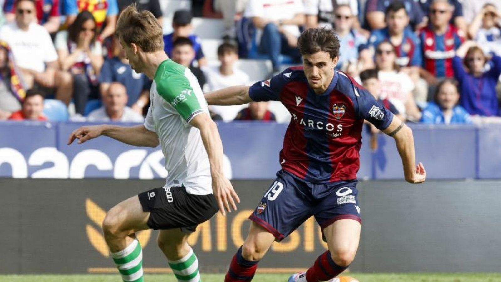 Levante - Racing: resumen del partido, 34ª jornada de Segunda