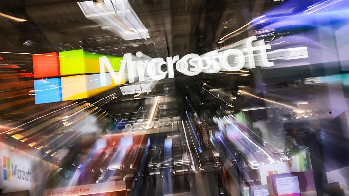 Informativo 24h - Microsoft cumple 50 años