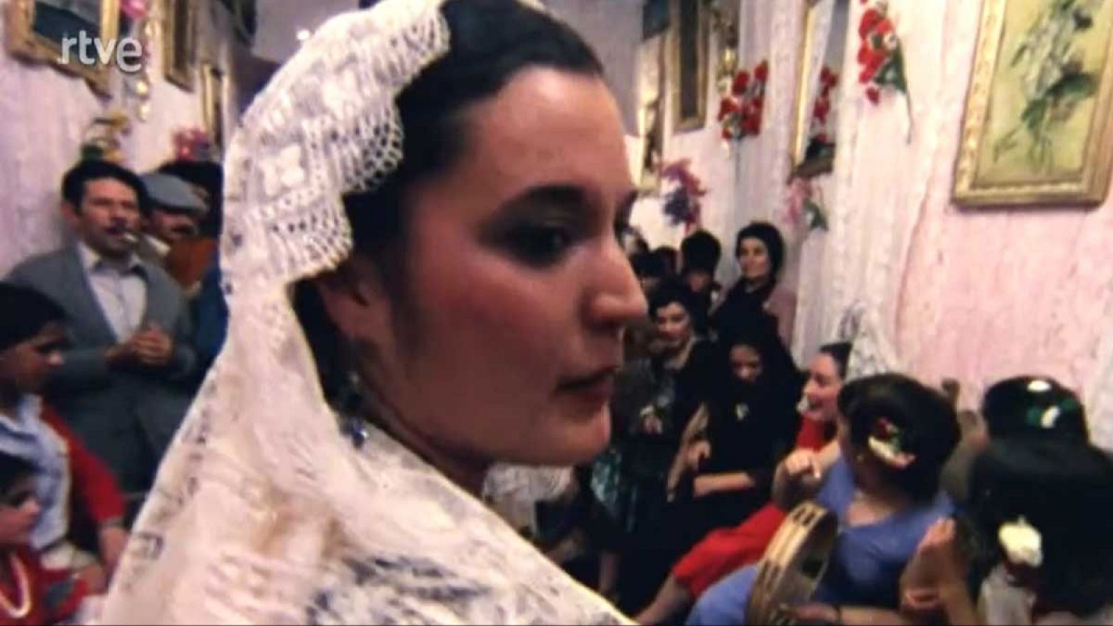 Raíces - Cruces de mayo de Alosno - Raíces | Ver