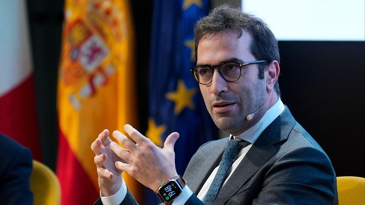 Telediario 1 - Cuerpo continúa sus reuniones con los grupos parlamentarios para abordar los aranceles de Trump