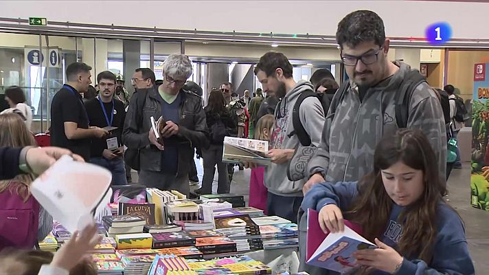 L'Informatiu - Segona jornada del Saló del Còmic a Barcelona amb la mirada posada al públic infantil