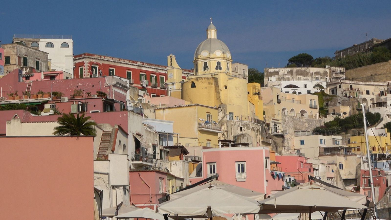 Sabores del mundo - Episodio 5: Italia, las islas románticas - ver ahora