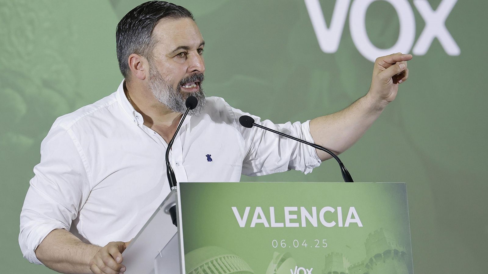 Abascal: "El mayor arancel que estamos padeciendo es el sostenimiento de la casta corrupta de los políticos"