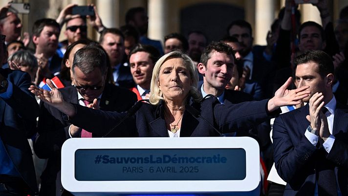 Marine Le Pen: "No ha sido una decisión de la Justicia, ha sido una decisión política"