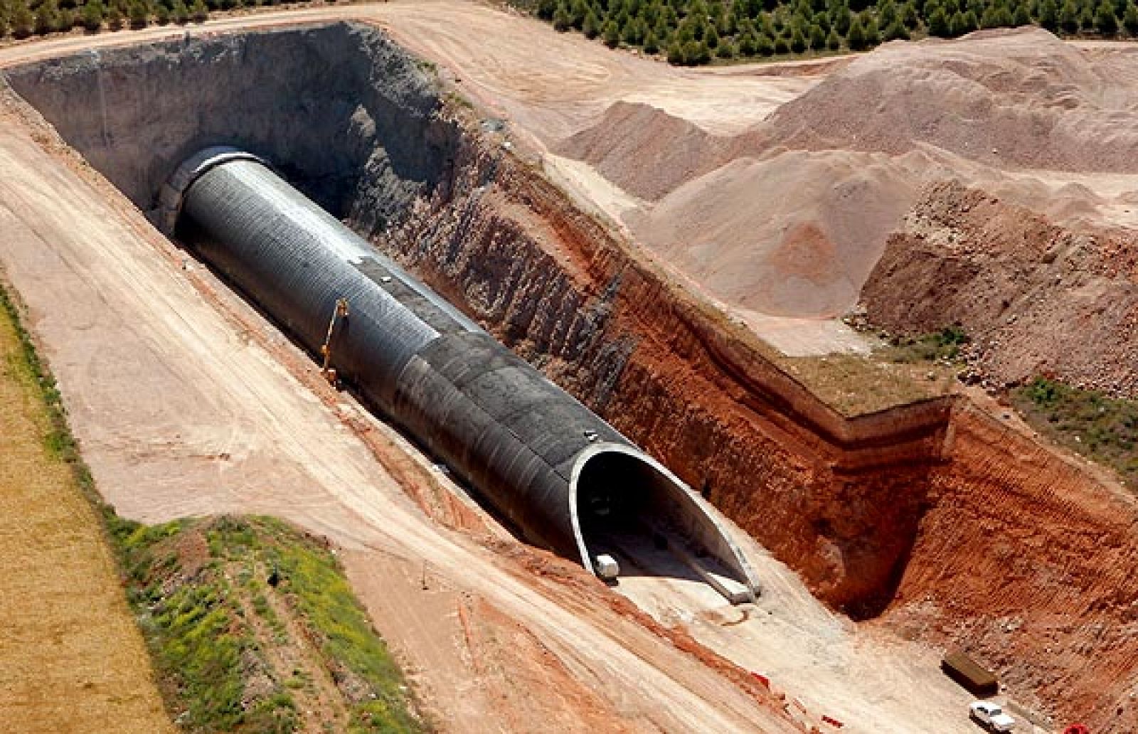 Terminado de perforar el segundo túnel más largo del AVE | Ver