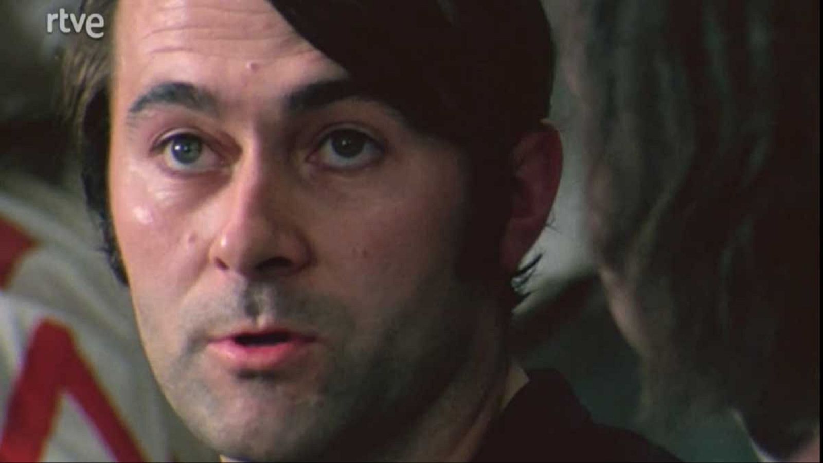 Raíces - Escuela de Grallas. Pinche de Alosno - Raíces | Ver