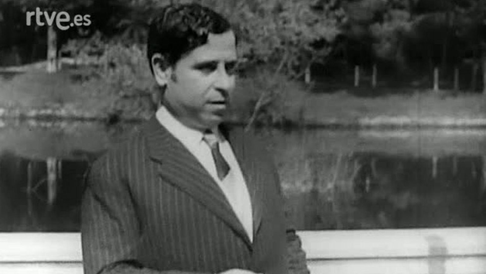 Ramón Gómez de la Serna en 'Los libros' (1977)