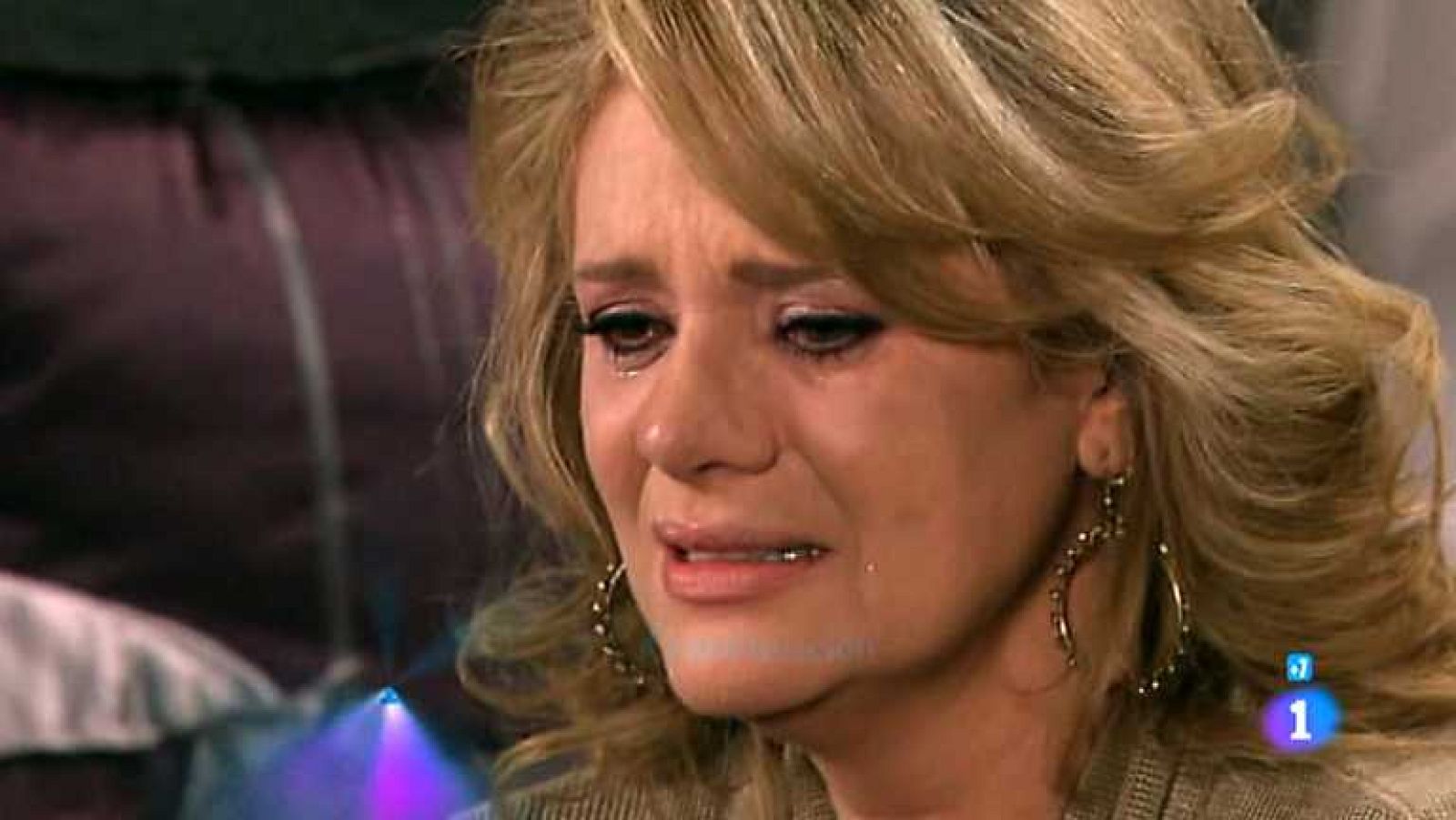 Amores verdaderos - Capítulo 62 - Arriaga busca consejo en Opalina - ver ahora