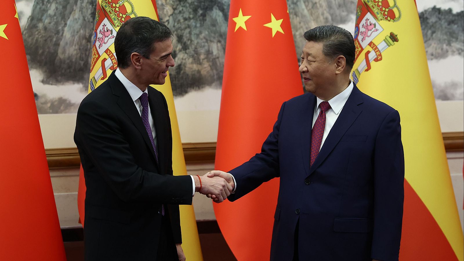 Sánchez defiende su visita a China: "No va contra nadie" - Informativo 24h | Ver