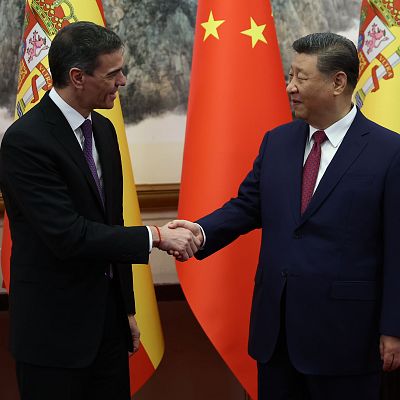Informativo 24h - Sánchez defiende su visita a China: "No va contra nadie, va en defensa del entendimiento entre países"