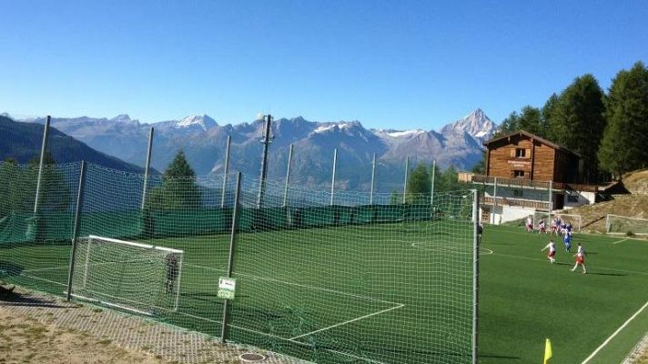 Telediario 1 - Gspon FC, fútbol a 2.000 metros de altura