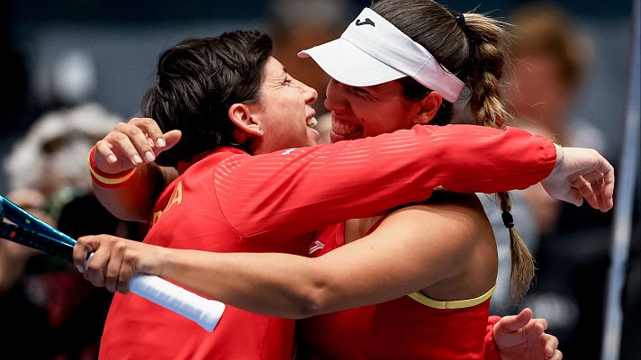 Tenis - Bouzas vence a Noskova y da a España el billete a las finales de la Billie Jean King Cup