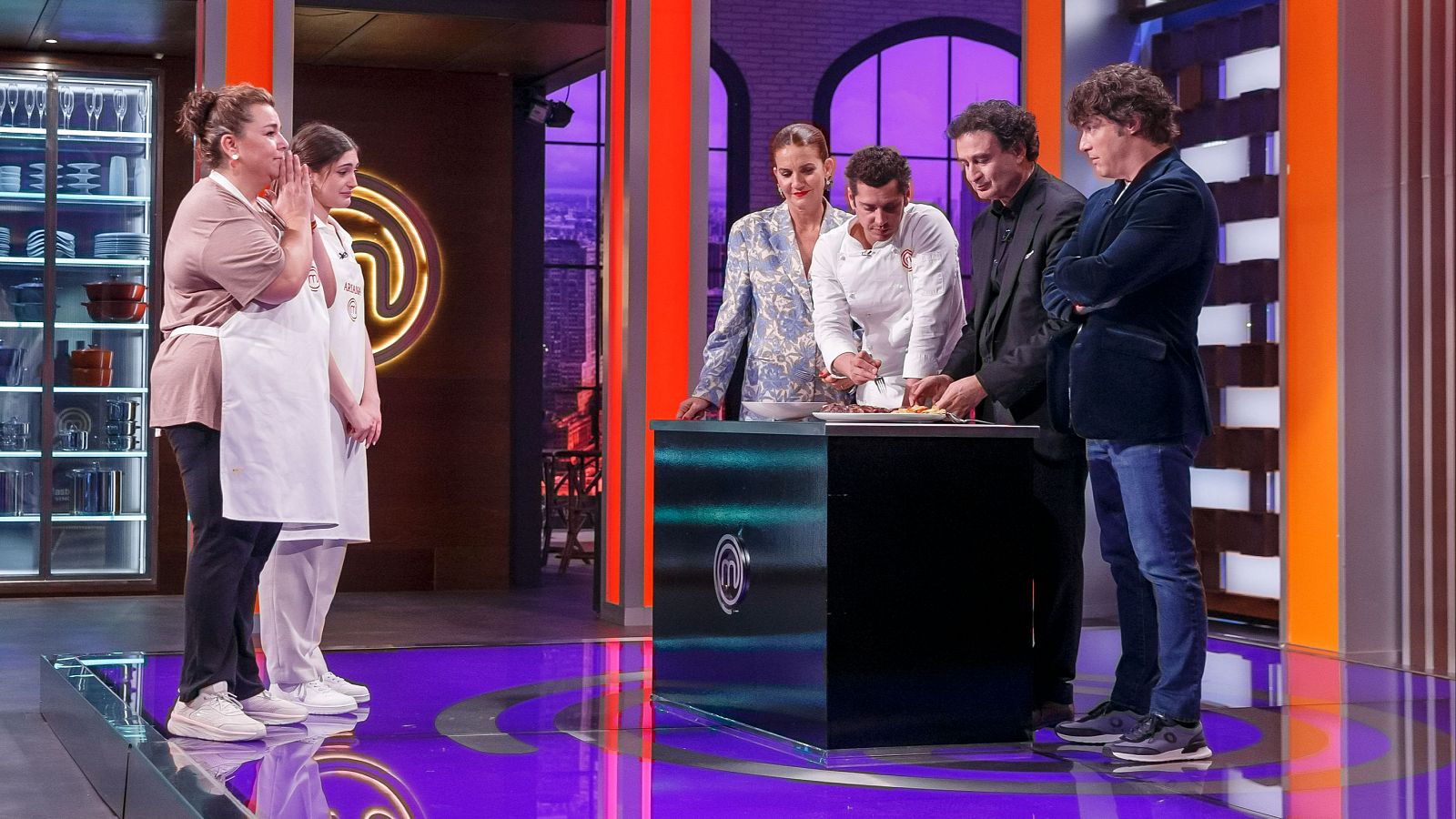 El divertido momento de Eduardo Casanova y Ariana