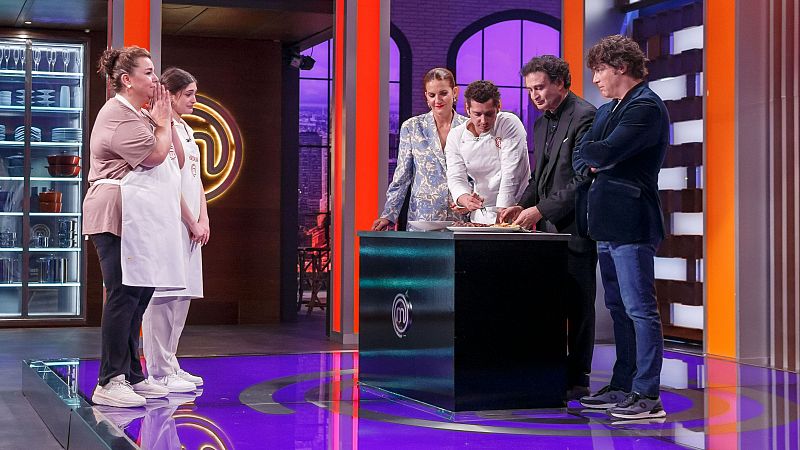 El divertido momento de Eduardo Casanova y Ariana