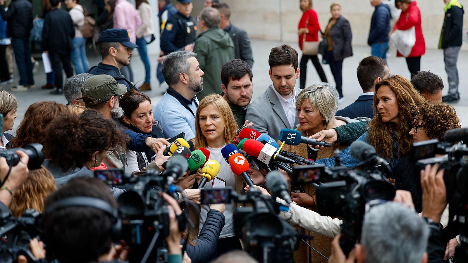 L'Informatiu Comunitat Valenciana 1 - 14/04/25 | Ver