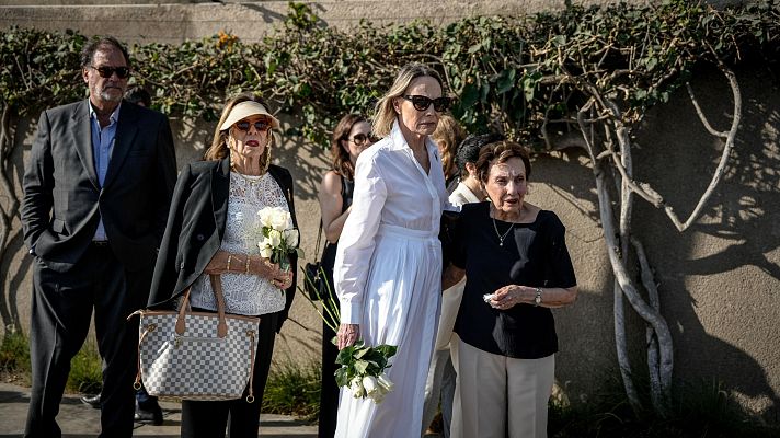 Telediario Matinal - La familia de Mario Vargas Llosa despide al escritor en la intimidad