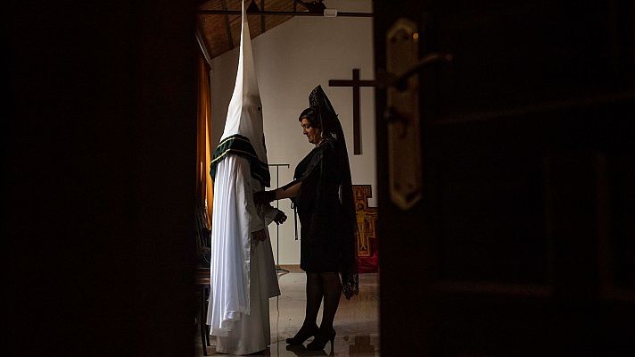 ¿Cuánto cuesta vestirse de nazareno? | Ver