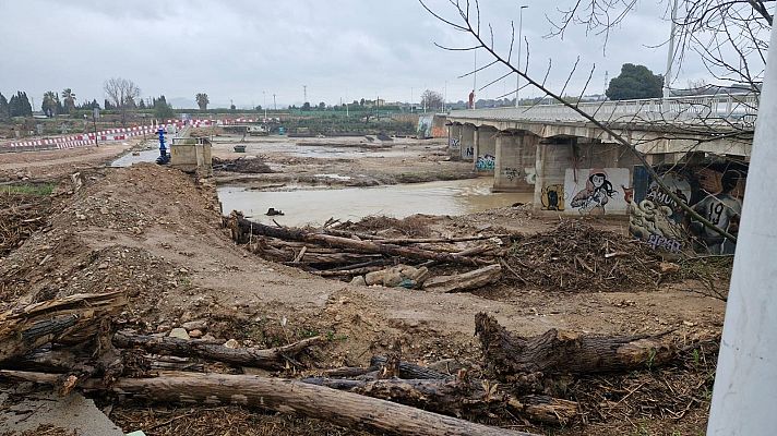 Telediario en lengua de signos - Telediario - 15 horas - 15/04/25 - Lengua de signos