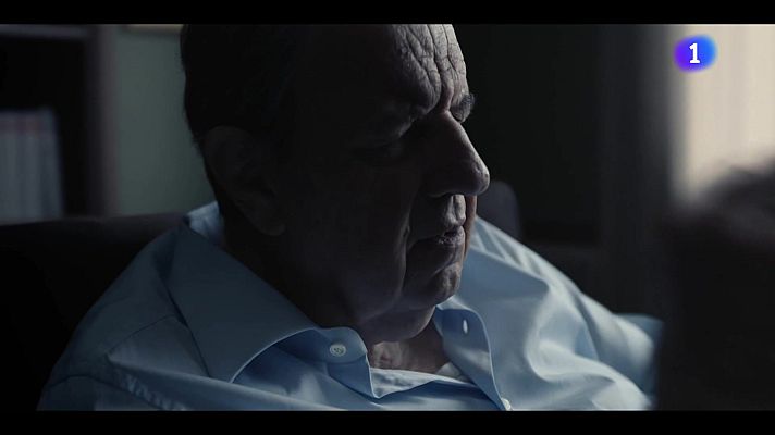 L'Informatiu - ‘Parenostre’ mostra “les llums i ombres” de Jordi Pujol