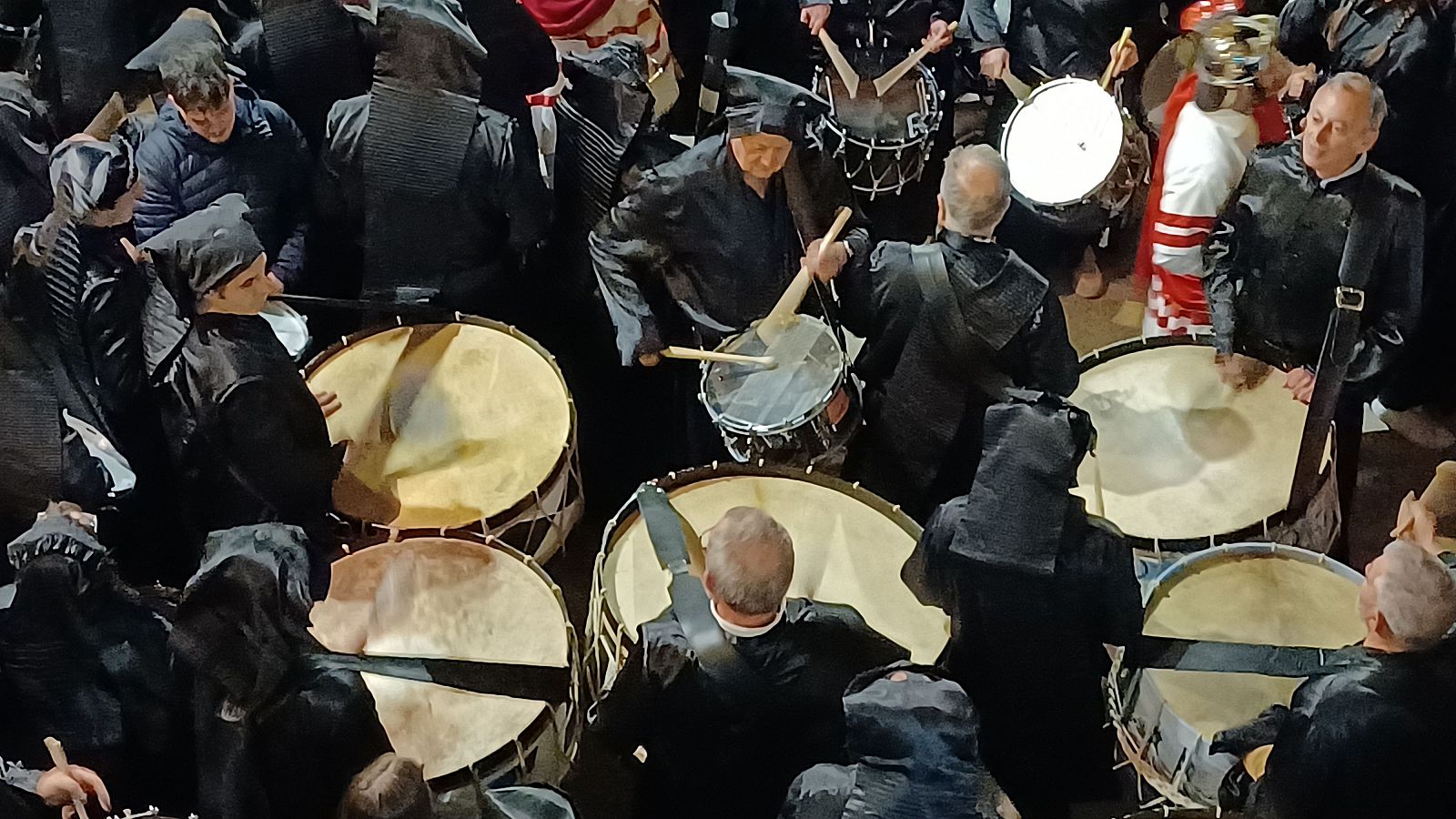 El alcalde de Calanda, orgulloso de la tamborrada - Mañaneros 360 | Ver
