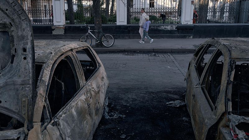 Rusia bombardea viviendas en la ciudad ucraniana de Járkov