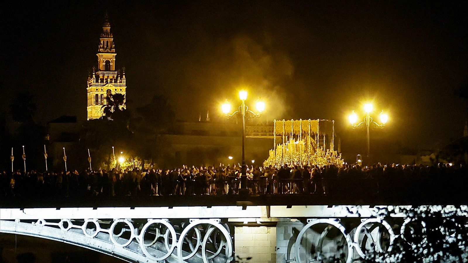 Telediario 1 en cuatro minutos - 18/04/25 - RTVE.es | Ver