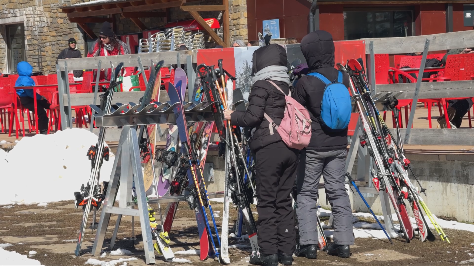 Dissabte de pluja en el marc d'una Setmana Santa amb bona ocupació - L'Informatiu | Veure
