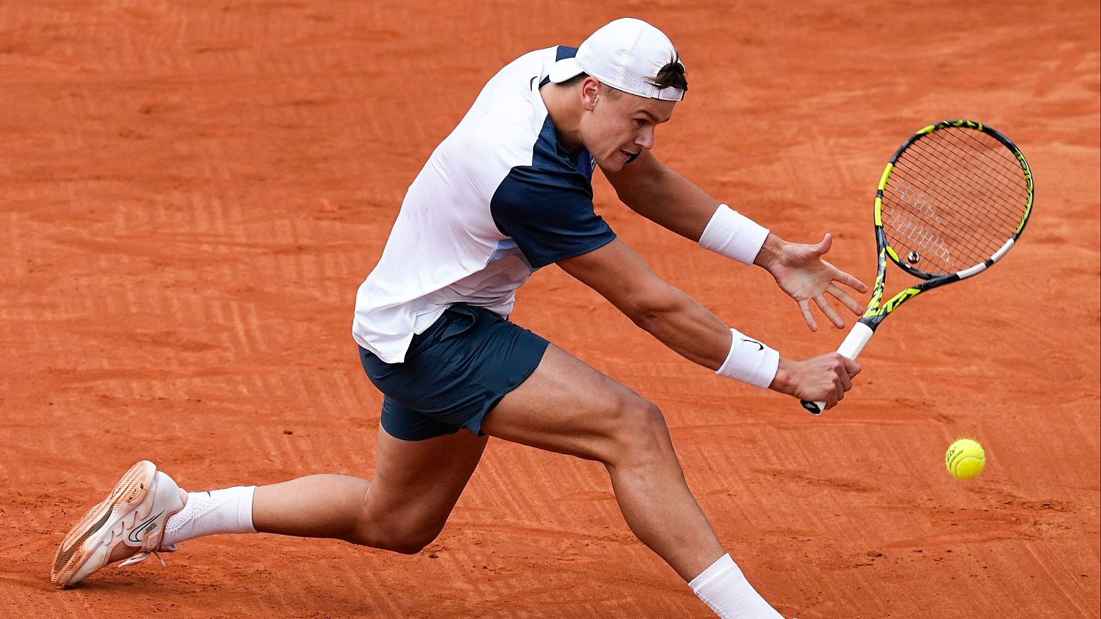 Tenis - ATP 500 Barcelona Trofeo Conde de Godó. 1ª Semifinal: Karen Khachanov - Holger Rune - ver ahora