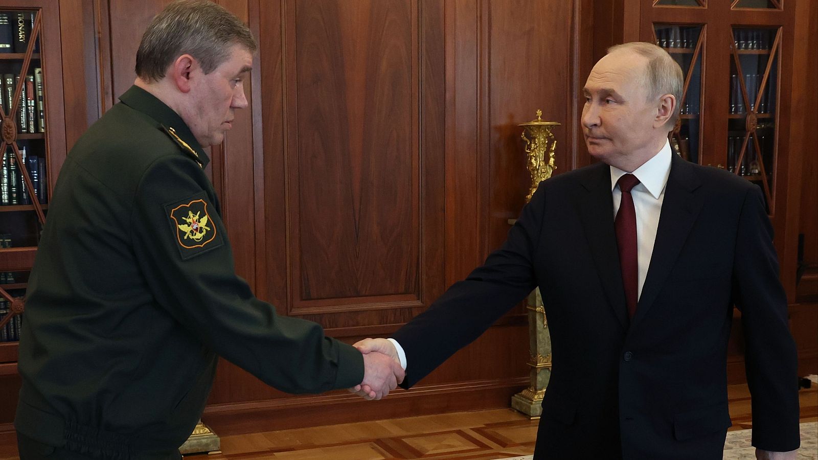 Telediario 2 en cuatro minutos - 19/04/25 - RTVE.es | Ver