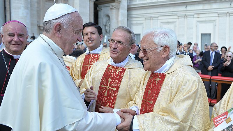 El Padre Ángel, sobre la muerte del papa: "Era un amigo al que le gustaba estar cerca de la gente"