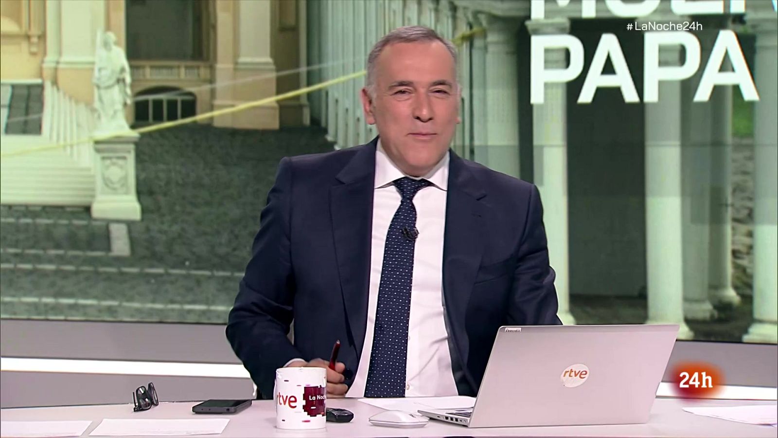 El arzobispo de Santiago de Compostela habla sobre la muerte del pontífice - La noche en 24h | Ver