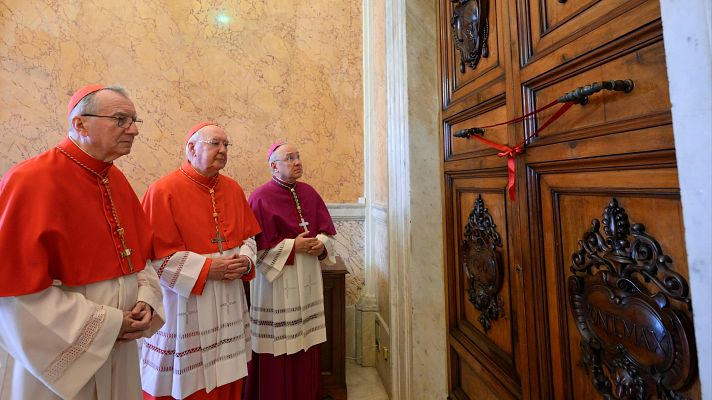 Telediario 1 - Los cardenales en Roma deciden los detalles de la despedida del papa Francisco