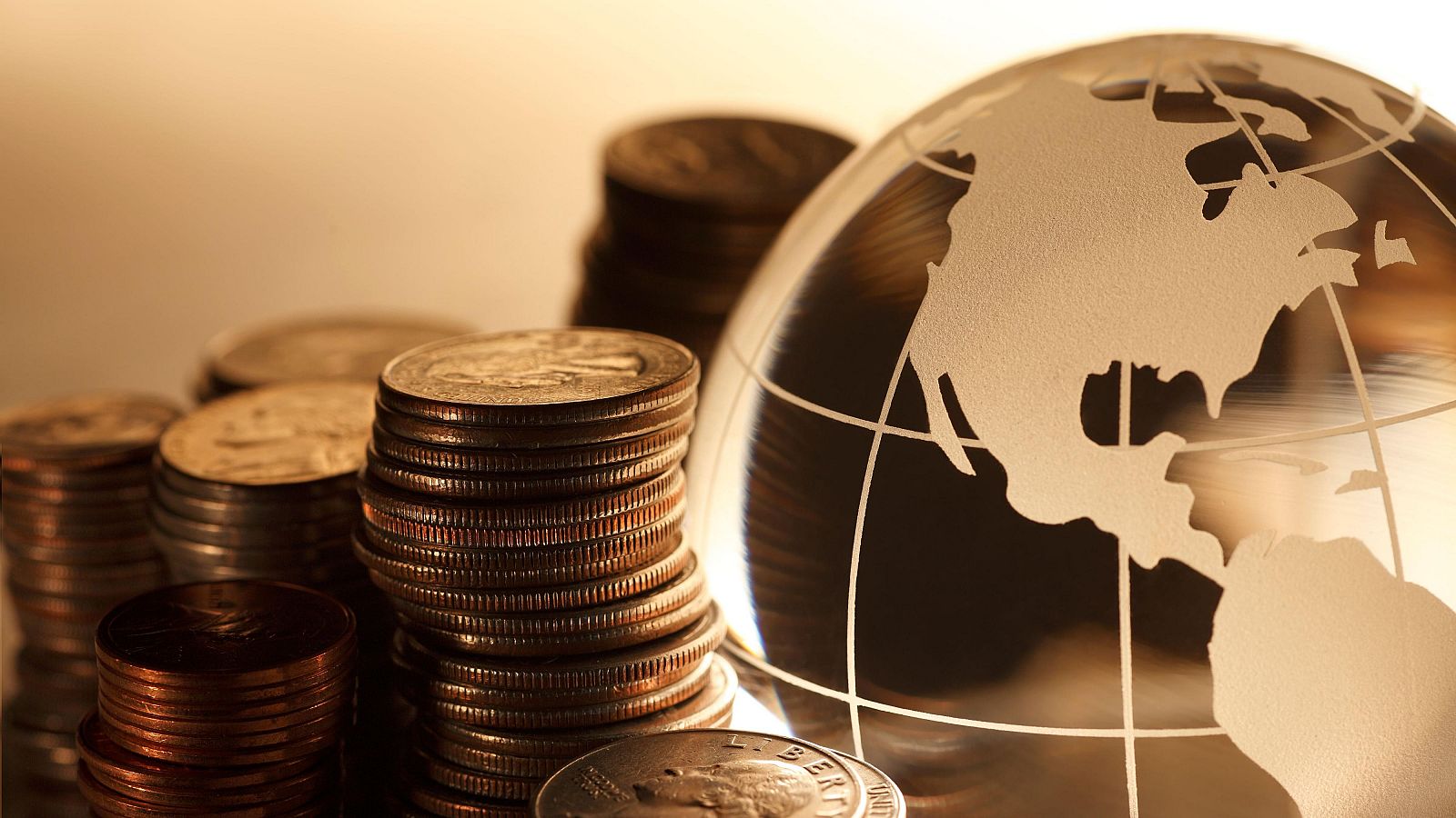 El FMI recorta medio punto el crecimiento mundial en 2025 por la guerra comercial