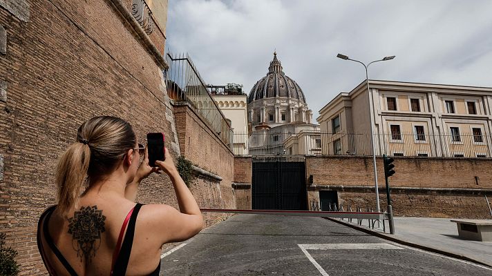  - Los restos del papa estarán en Santa Marta hasta el miércoles