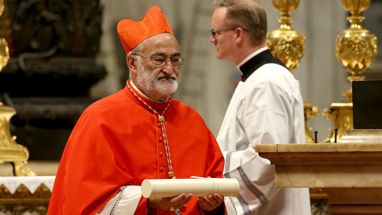 Arzobispo de Rabat, miembro del cónclave: "Necesitamos una voz profética que diga no a la carrera armamentística" - Informativo 24h | Ver