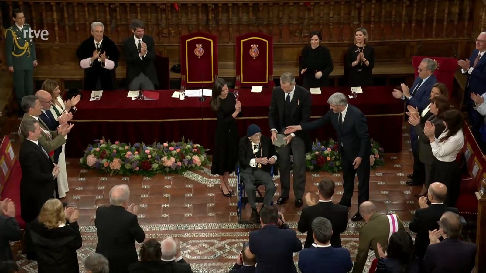 Informativo 24 horas - 20h - 23/04/25 - ver ahora