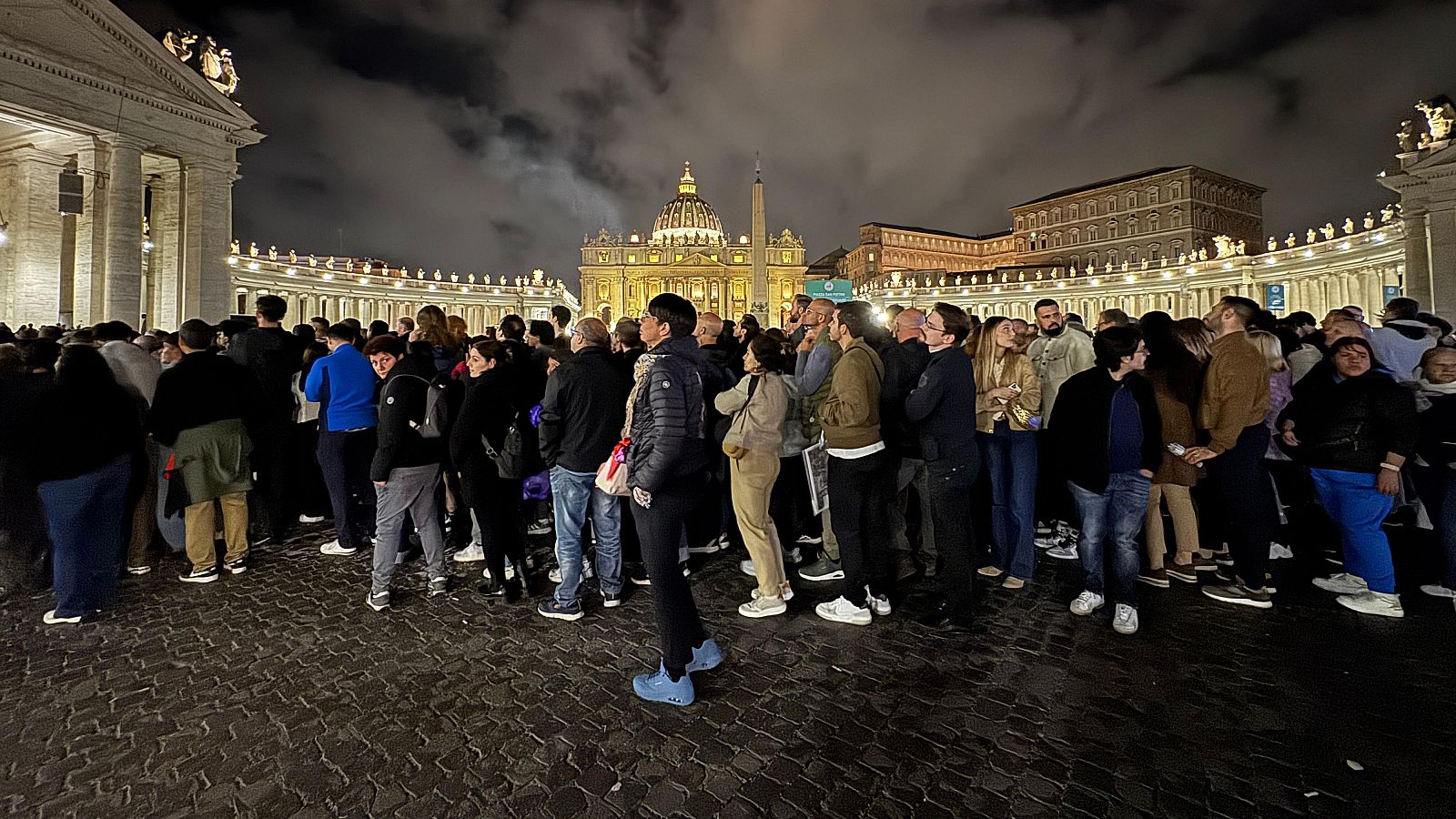 Los cardenales se reúnen por tercera vez tras la muerte del papa | Ver