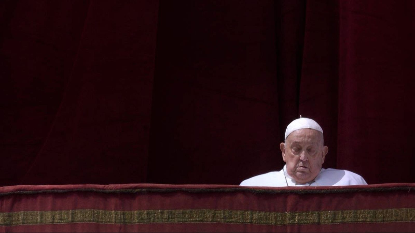 El médico del papa cuenta cómo fueron sus últimos momentos - Telediario 1 | Ver