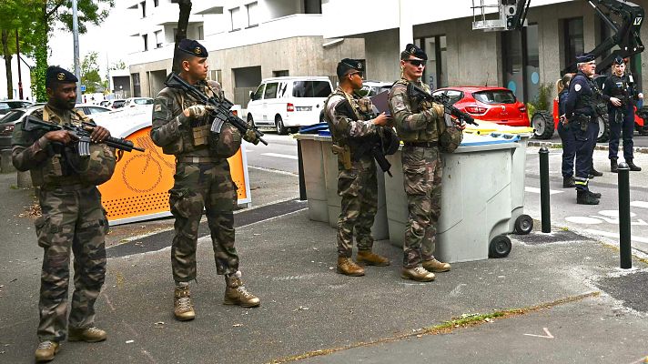 Telediario 2 - Un alumno mata a un compañero y hiere a otros tres en un instituto en Nantes