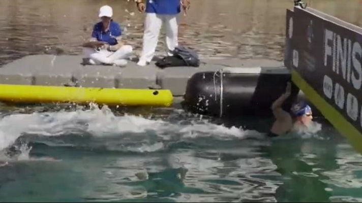 Otros deportes - Ángela Martínez gana la etapa en Ibiza de la Copa del Mundo de aguas abiertas