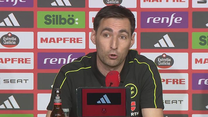 Fútbol - De Burgos Bengoetxea se derrumba por las críticas a los árbitros antes de la Final de Copa: "No hay derecho por lo que estamos pasando"