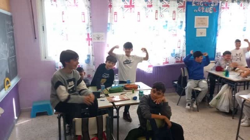 Info 5 Todo Noticias - VÍDEO: Así vivió el alumnado del CEIP Miguel de Cervantes de Mejorada del Campo la emisión de su informativo en Radio 5 - 28/03/25 - Escuchar ahora