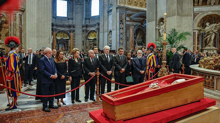 Telediario en lengua de signos - Telediario - 21 horas - 25/04/25 - Lengua de signos