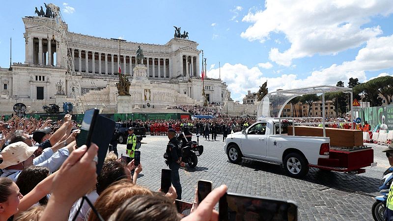 Cortejo fúnebre del papa Francisco hasta la Basílica de Santa María la Mayor
