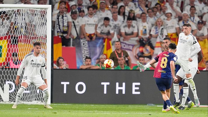Golazo de Pedri desde fuera del área que adelanta al Barça (1-0)